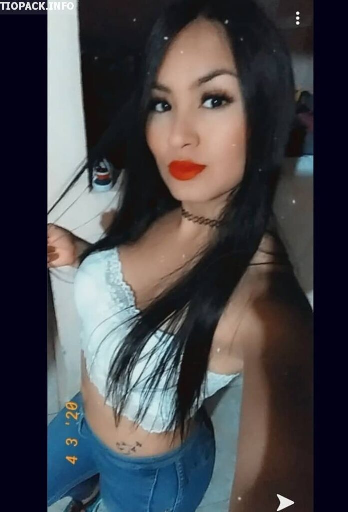 Hermosa Colombiana bien arrecha 1