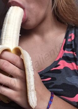 Que rico se come su banano 6